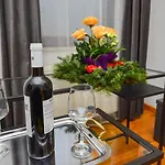 Residenza Don Pepito -shabbat Friendly * Bukarest