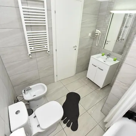 Residenza Don Pepito -shabbat Friendly Apartment Bucharest